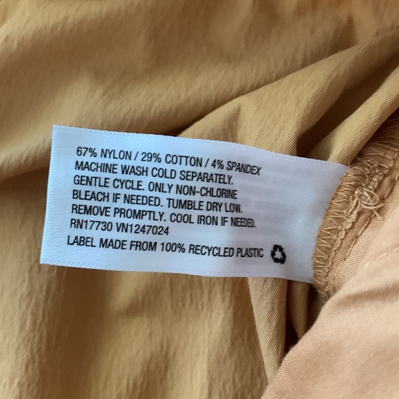 Orange Drawstring Outdoor Shorts Size Medium - Picture 5 of 5